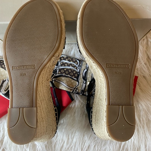 NWT ❤️‍🔥 Marc Fisher Knoll Studded Sandal - Size 9.5 - Black Suede - Picture 8 of 8